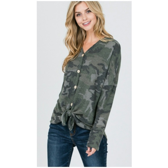 🆕️💥....Army button down camo top-arrived - Picture 3 of 4